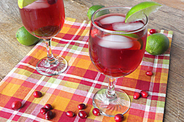 Cranberry Lime Spritzer : Non-Alcoholic & No Sugar Added