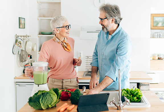 couple cooking